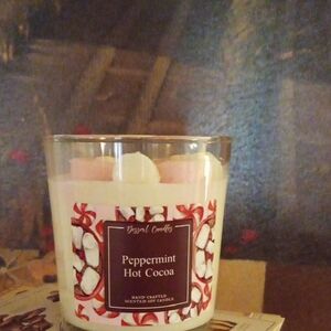 Peppermint Hot Cocoa Scented Candle - Cream